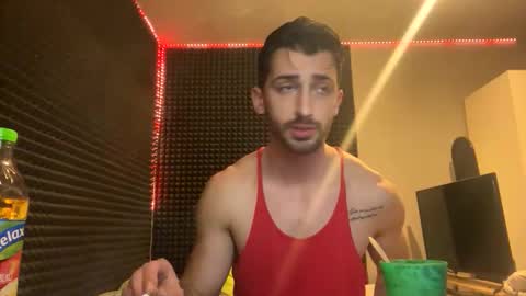 Snapshot of michelemagnetico chatting on November 15, 9:54 pm michelemagnetico online show from November 15, 9:54 pm