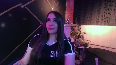 Snapshot of michell_h chatting on July 16, 3:45 am Nani online show from July 16, 3:45 am