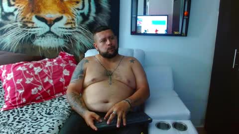 Snapshot of michell_myers chatting on January 27, 8:49 pm michell_myers online show from January 27, 8:49 pm