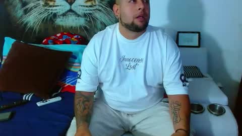 Snapshot of michell_myers chatting on October 30, 11:55 am michell_myers online show from October 30, 11:55 am