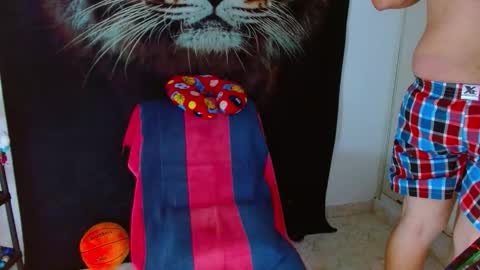 michell_myers online show from March 22, 3:26 pm