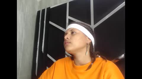 Snapshot of michell_rs chatting on January 20, 10:40 am michell_rs online show from January 20, 10:40 am