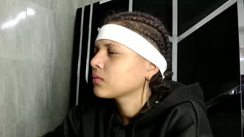 Snapshot of michell_rs chatting on January 22, 2:26 am michell_rs online show from January 22, 2:26 am