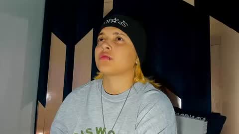 Snapshot of michell_rs chatting on September 22, 3:19 am michell_rs online show from September 22, 3:19 am