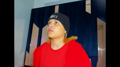 Snapshot of michell_rs chatting on October 27, 1:53 am michell_rs online show from October 27, 1:53 am