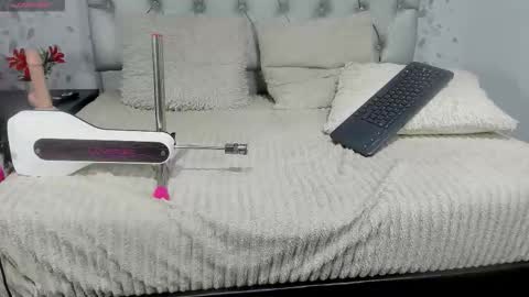 Snapshot of michelle_perla chatting on September 16, 7:15 pm michelle perla online show from September 16, 7:15 pm