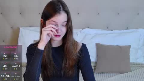 Snapshot of michelle_roux chatting on October 6, 12:13 pm Michelle online show from October 6, 12:13 pm