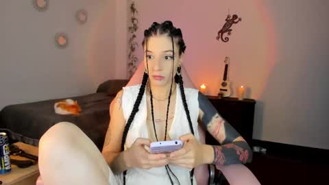 Snapshot of michelleastro chatting on March 4, 11:40 am Michelle Ramirez online show from March 4, 11:40 am