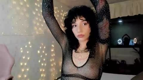 Michelle Ramirez online show from November 30, 4:49 am