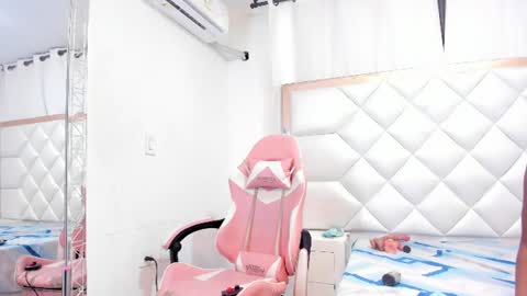 michelleblair1 online show from June 9, 12:50 pm