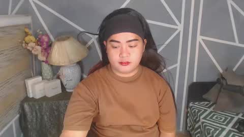 Snapshot of michellechannelxxx chatting on December 13, 2:16 pm Michelle online show from December 13, 2:16 pm