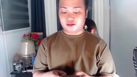 Snapshot of michellechannelxxx chatting on February 3, 9:19 am Michelle online show from February 3, 9:19 am