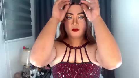 Snapshot of michellechannelxxx chatting on February 21, 11:01 am Michelle online show from February 21, 11:01 am