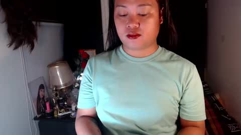 Snapshot of michellechannelxxx chatting on March 6, 3:35 am Michelle online show from March 6, 3:35 am