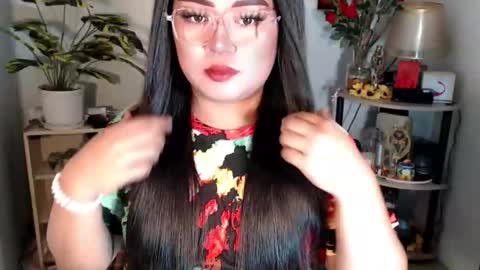 Snapshot of michellechannelxxx chatting on September 24, 7:12 am Michelle online show from September 24, 7:12 am