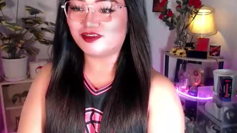 Snapshot of michellechannelxxx chatting on November 10, 6:07 pm Michelle online show from November 10, 6:07 pm