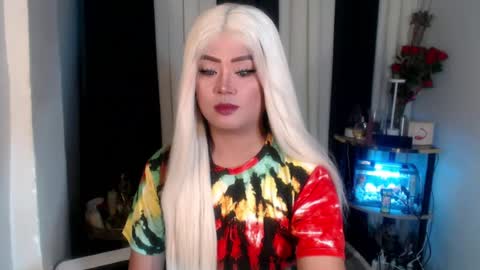 Snapshot of michellechannelxxx chatting on July 10, 2:19 pm Michelle online show from July 10, 2:19 pm