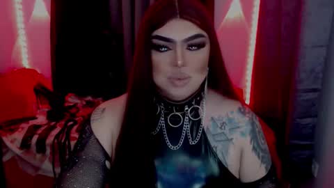Snapshot of michellevixen921 chatting on February 10, 6:56 pm Michelle online show from February 10, 6:56 pm