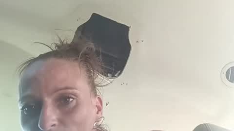 michellewoody online show from June 11, 8:29 pm