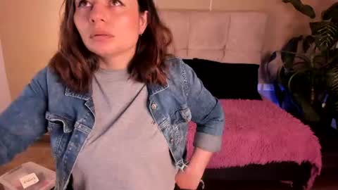 michonne_09 online show from August 2, 3:27 am