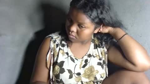 michou61 online show from February 13, 6:31 am