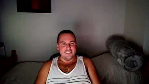 micic3 online show from June 25, 1:38 am
