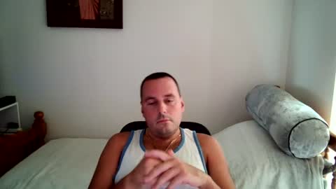 micic3 online show from June 26, 11:42 pm