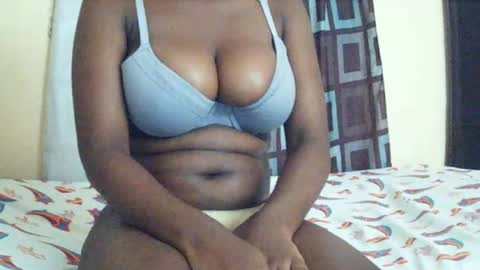 Snapshot of mickeymishy chatting on June 16, 7:55 am mickeymishy online show from June 16, 7:55 am