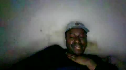 Snapshot of mickkzzx chatting on December 8, 3:02 pm mickkzzx online show from December 8, 3:02 pm