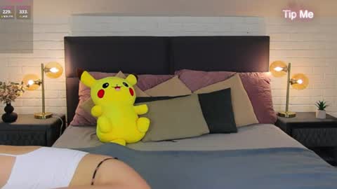 micky___love online show from June 27, 7:41 pm