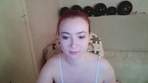 Snapshot of mickywood chatting on November 10, 8:02 am Micky online show from November 10, 8:02 am