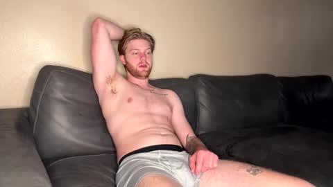 SexyLatinaCouple online show from December 1, 4:17 am