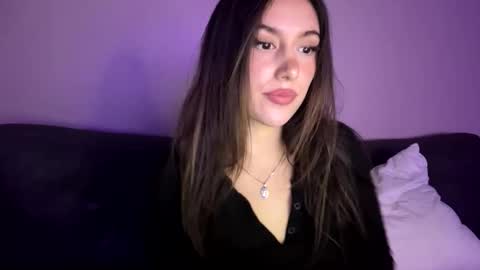 SexyLatinaCouple online show from January 8, 2:58 am