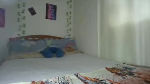 Naught Kelly online show from April 28, 5:12 am