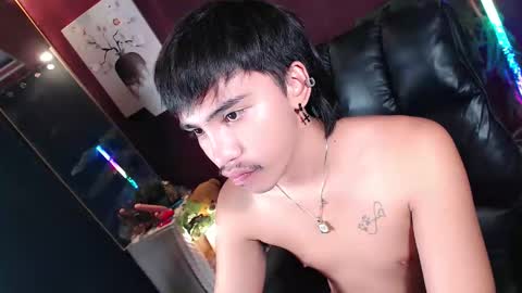 Snapshot of midnightkiller_ chatting on June 4, 9:32 pm Kitty online show from June 4, 9:32 pm