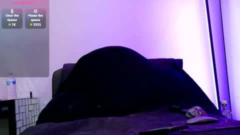 Midnightrose online show from October 20, 6:14 am