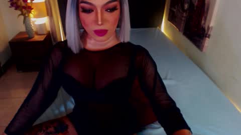 Snapshot of midnightscentxx chatting on September 27, 6:40 am KATE online show from September 27, 6:40 am