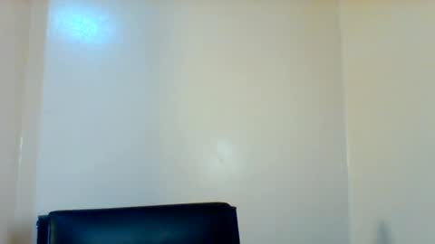 Snapshot of midnightt_tease chatting on October 26, 5:30 pm midnightt_tease online show from October 26, 5:30 pm