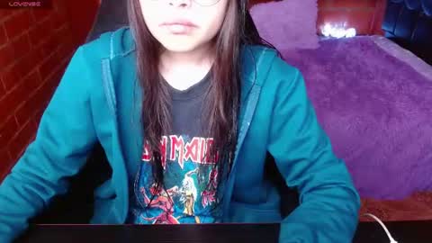Midori 7u7 online show from June 14, 4:09 pm