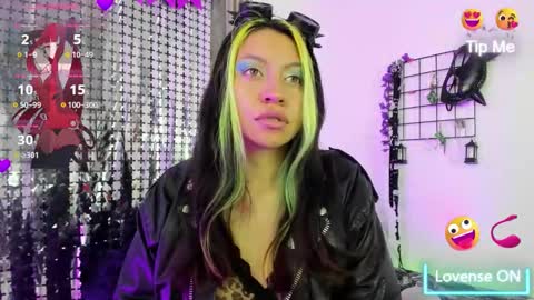 Snapshot of midory_ chatting on November 18, 3:56 am midory_ online show from November 18, 3:56 am