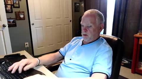 midwestdad09 online show from April 27, 2:04 pm