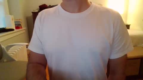 Snapshot of midwestdad2026 chatting on January 9, 10:33 pm midwestdad2026 online show from January 9, 10:33 pm