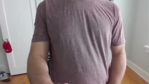 Snapshot of midwestdad2026 chatting on April 7, 2:17 pm midwestdad2026 online show from April 7, 2:17 pm