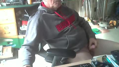 Snapshot of midwestman4u2 chatting on January 18, 5:50 pm Mid West Man 4U online show from January 18, 5:50 pm