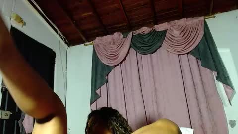 Snapshot of mielsquirt chatting on November 7, 8:47 am mielsquirt online show from November 7, 8:47 am