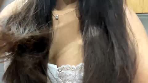 Mia online show from February 13, 5:42 pm