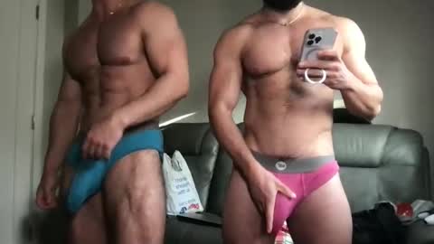 Snapshot of mightbesterling chatting on November 30, 4:00 pm mightbesterling online show from November 30, 4:00 pm