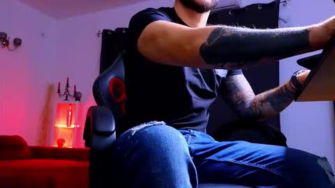 MightyAaron online show from September 16, 1:28 am