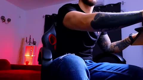 MightyAaron online show from October 3, 2:52 am