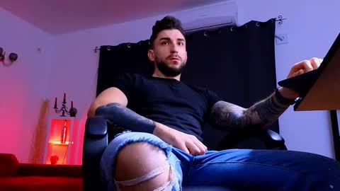 MightyAaron online show from January 7, 3:31 am